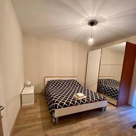 Apartment With Balcony And Free Parking Zadar Zewnętrze zdjęcie