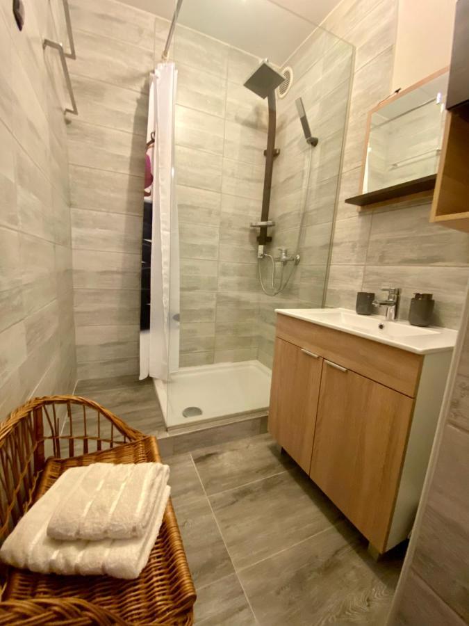 Apartment With Balcony And Free Parking Zadar Zewnętrze zdjęcie