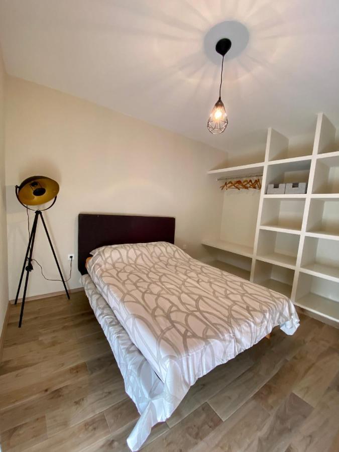 Apartment With Balcony And Free Parking Zadar Zewnętrze zdjęcie